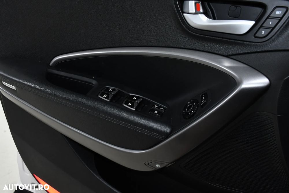 Hyundai Santa Fe 2.2 CRDi 4WD 7 seats Luxury+ - 18