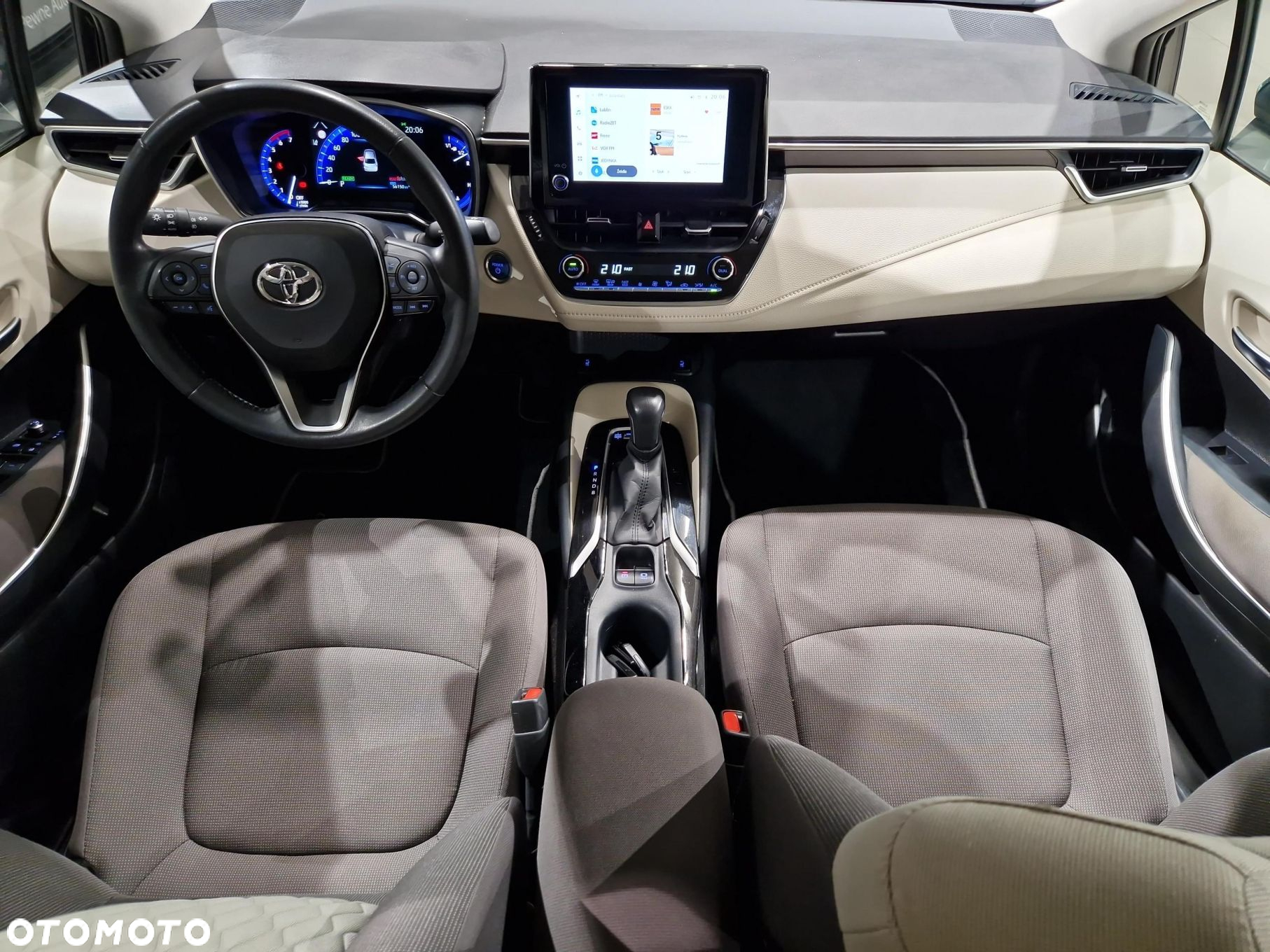 Toyota Corolla - 12