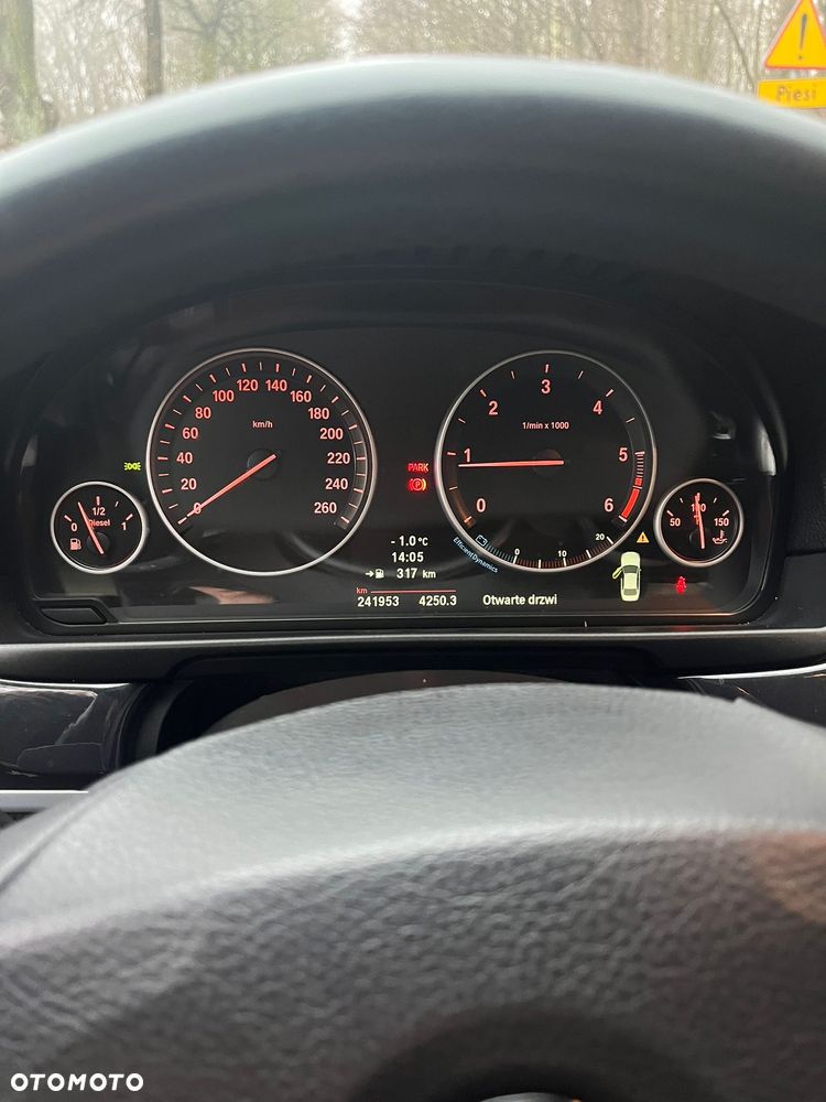 BMW Seria 5 520d - 5