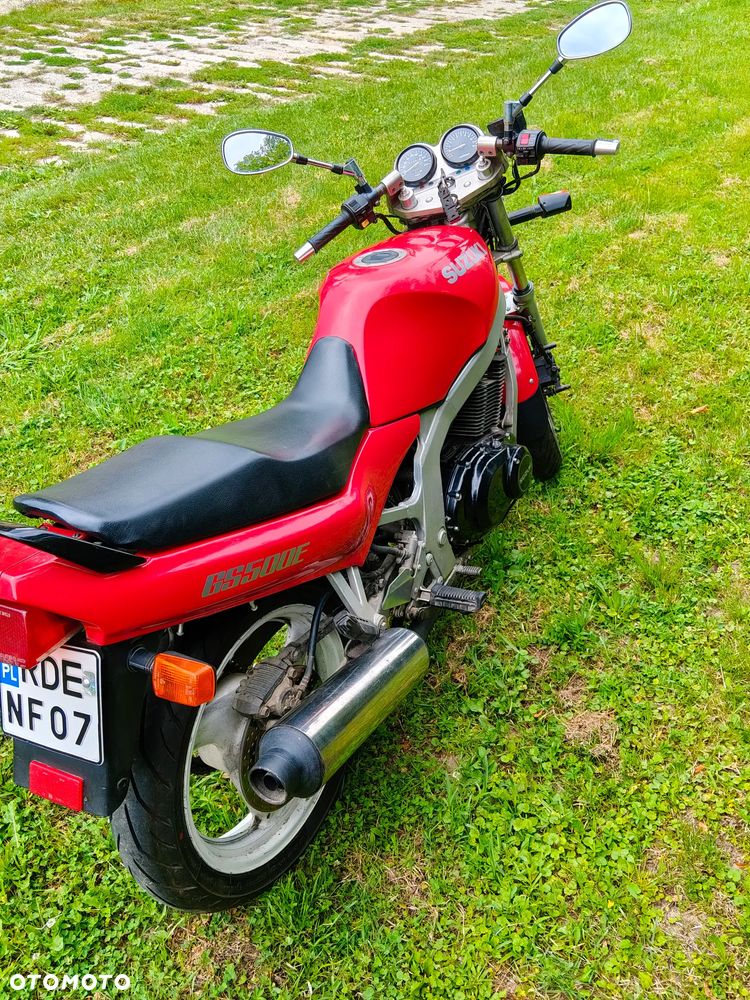Suzuki GS - 4