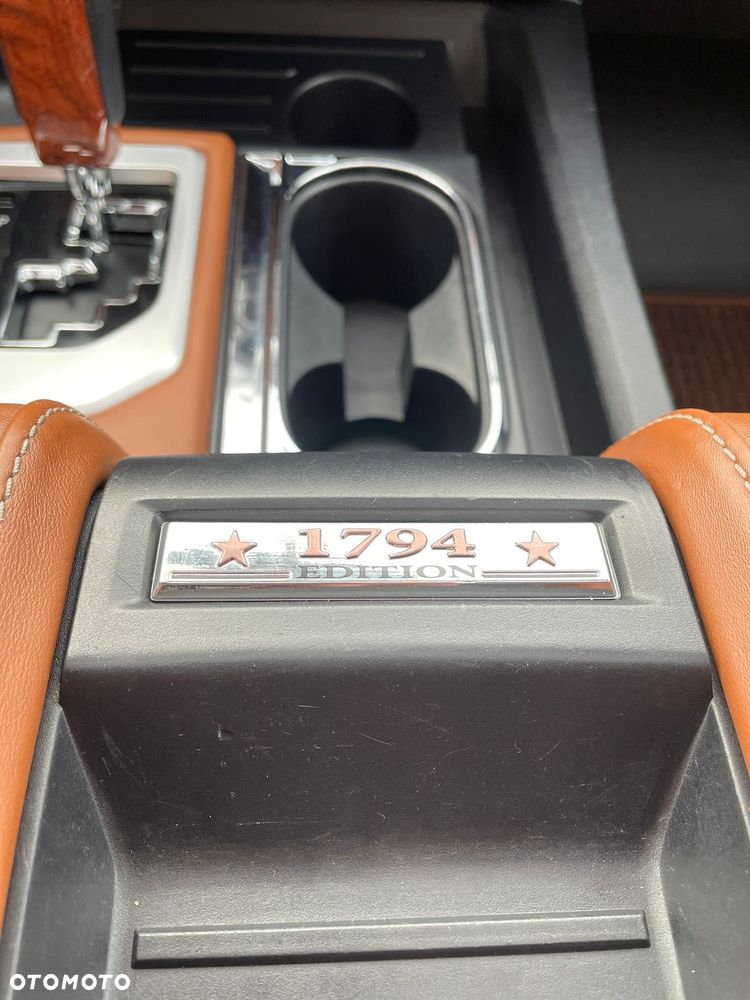 Toyota Tundra - 13