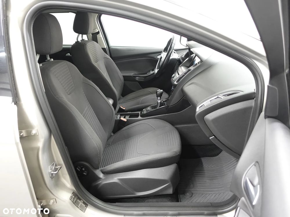 Ford Focus 2.0 TDCi SYNC Edition ASS - 25