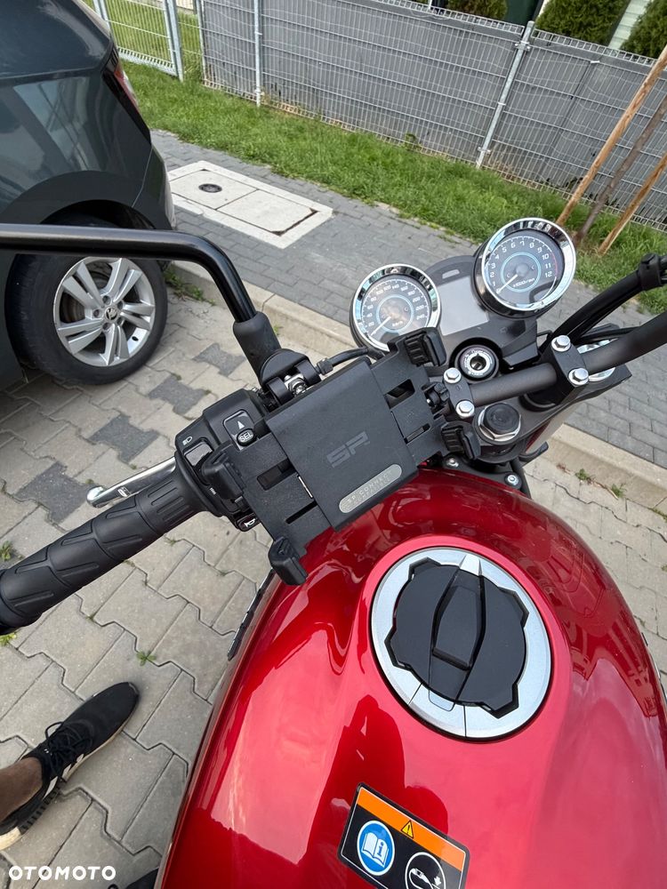 Kawasaki Z 650 RS - 7