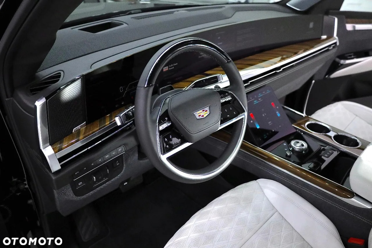 Cadillac Escalade - 13