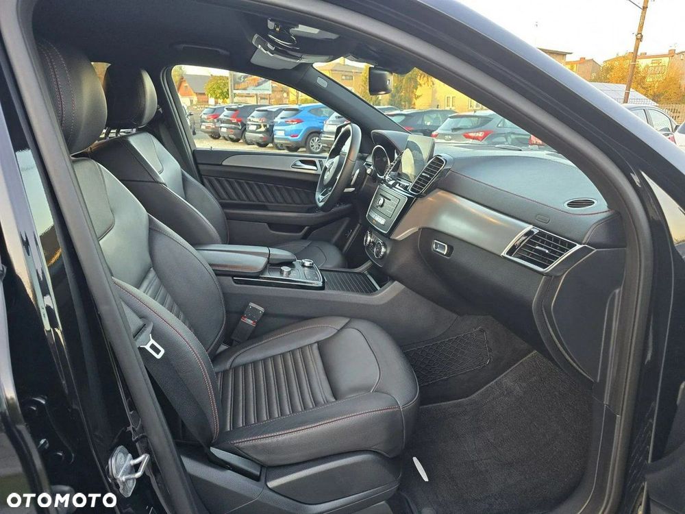 Mercedes-Benz GLE - 16