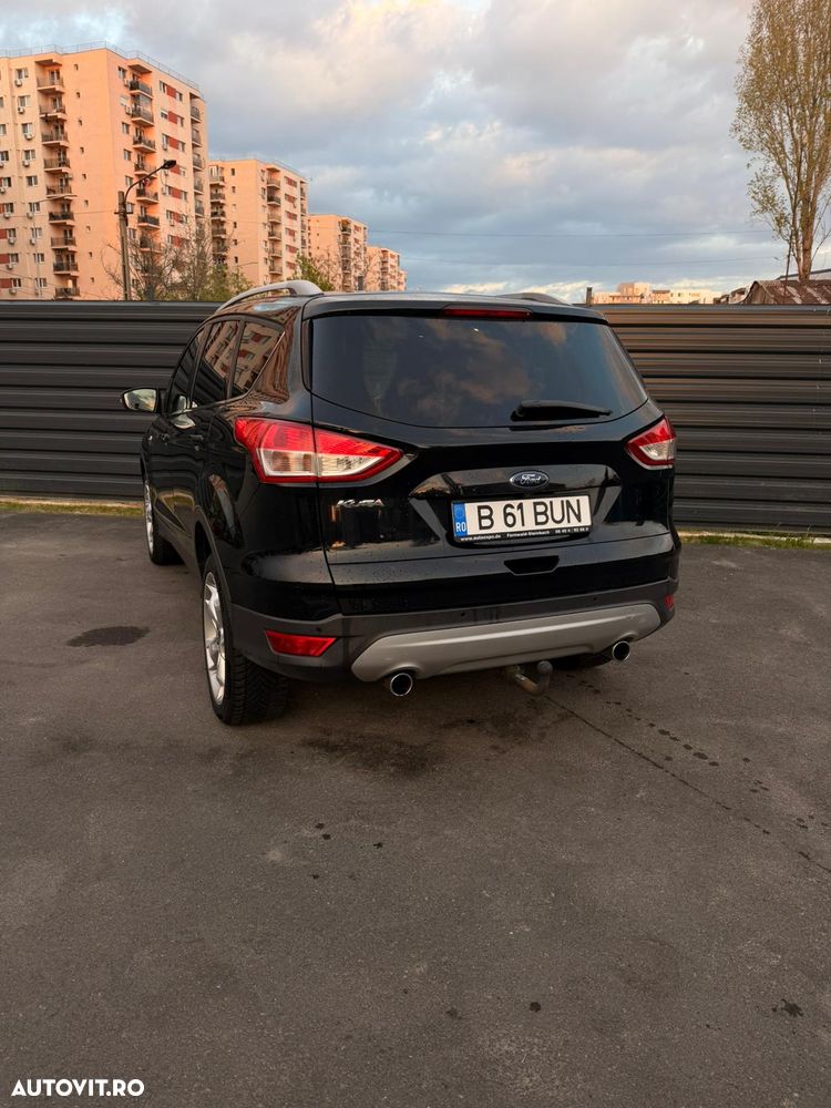 Ford Kuga - 1