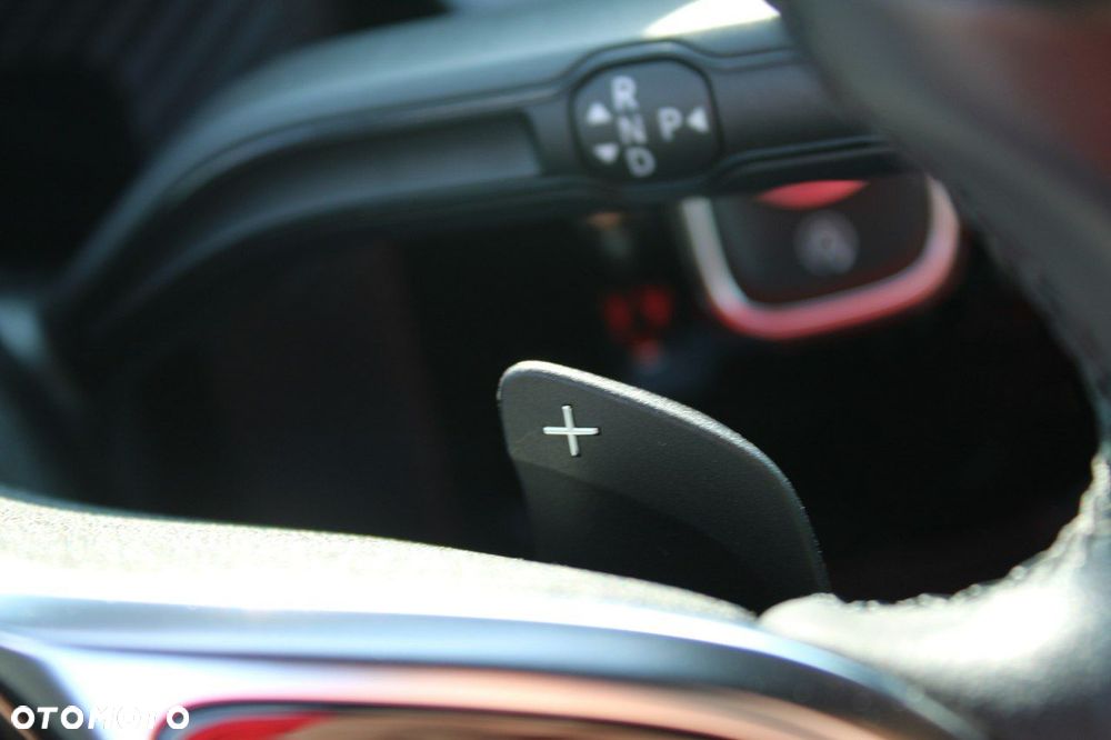 Mercedes-Benz CLA - 25