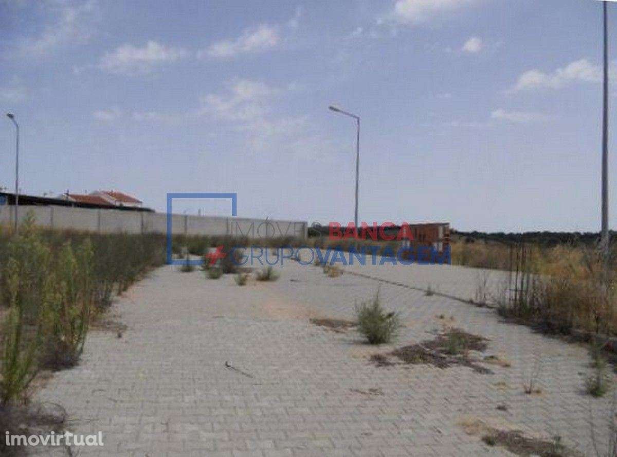 Terreno no Sítio do Curral (Alvito), 439m2, para construção de edif... - Grande imagem: 4/7