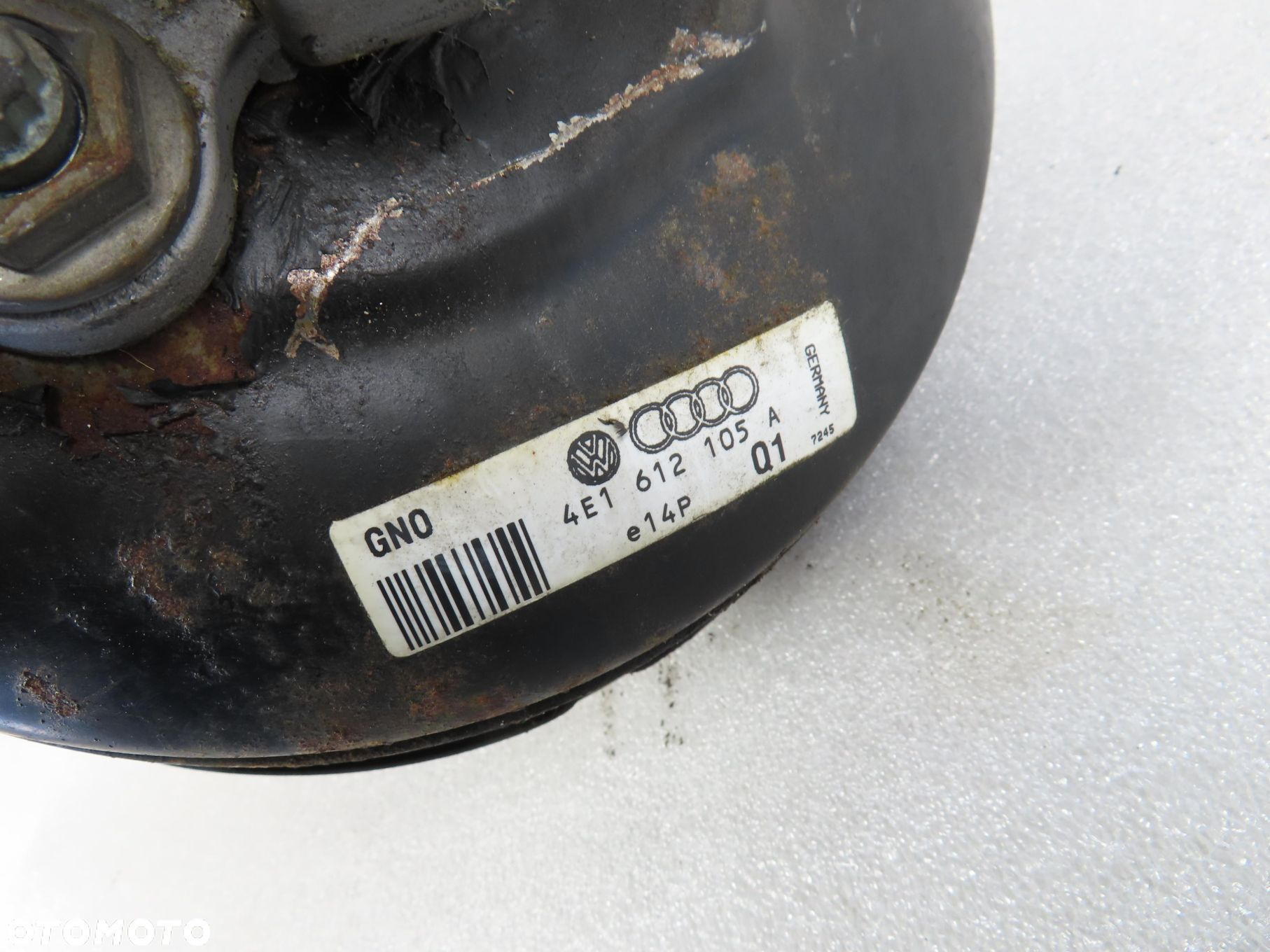 SERWO AUDI A8 D3 4.0 TDI 4E1612105A - 2