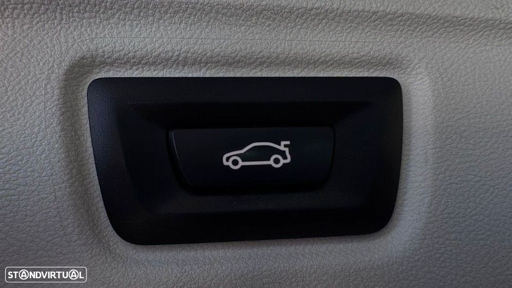 BMW 318 d Aut. Edition Luxury Line Purity - 8