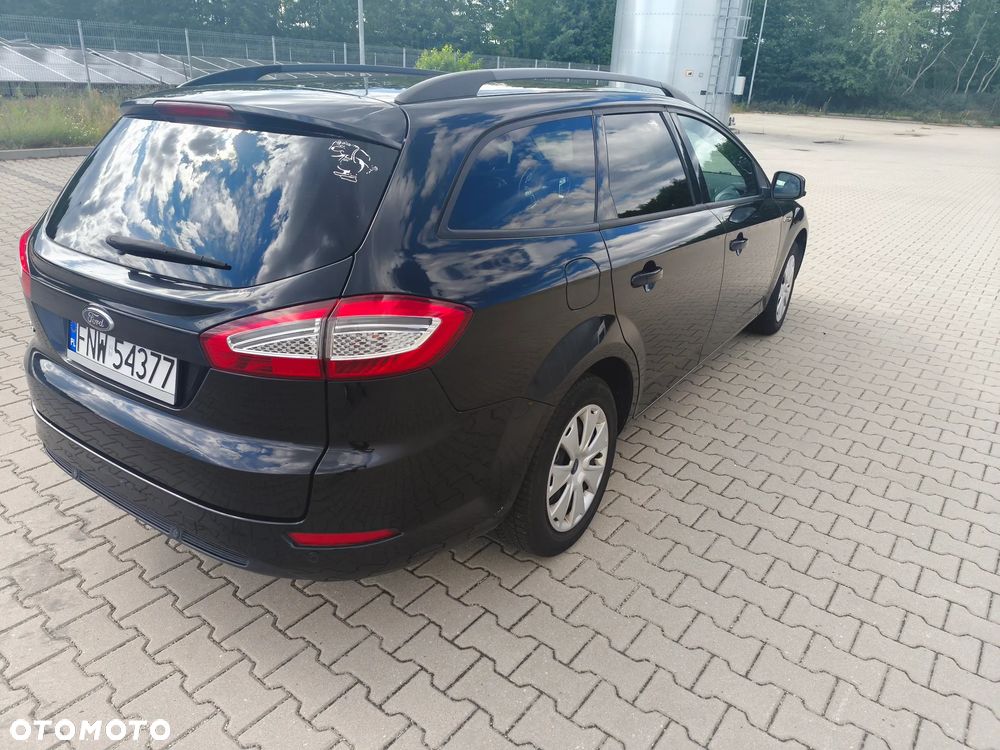 Ford Mondeo 2.0 Trend - 9