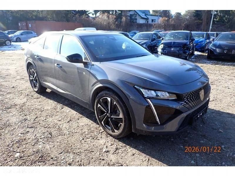 Peugeot 408 - 8
