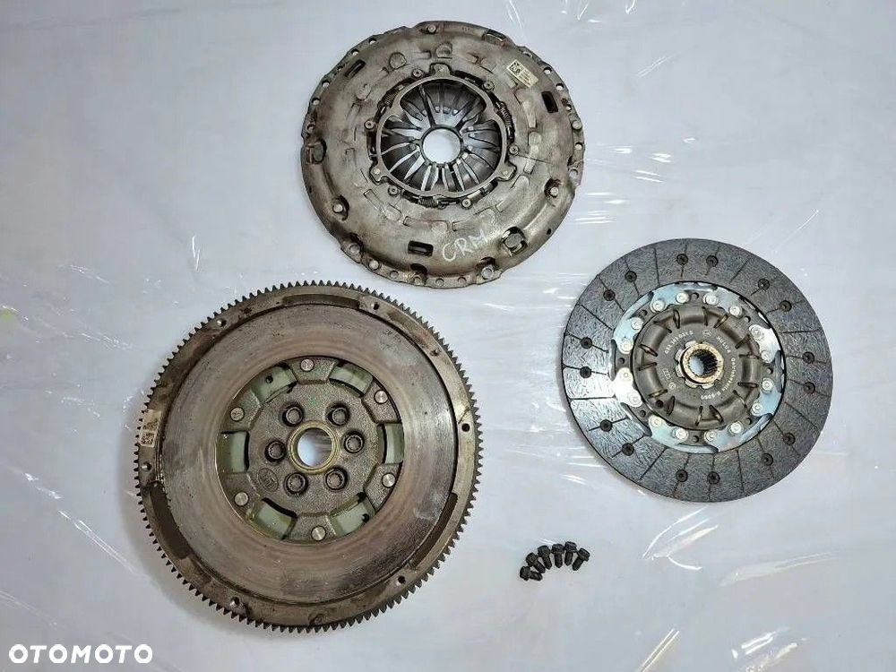 Skoda Octavia III 2016 2.0TDI CRM SPRZĘGŁO KOMPLETNE DWUMASA 04L141015E - 2