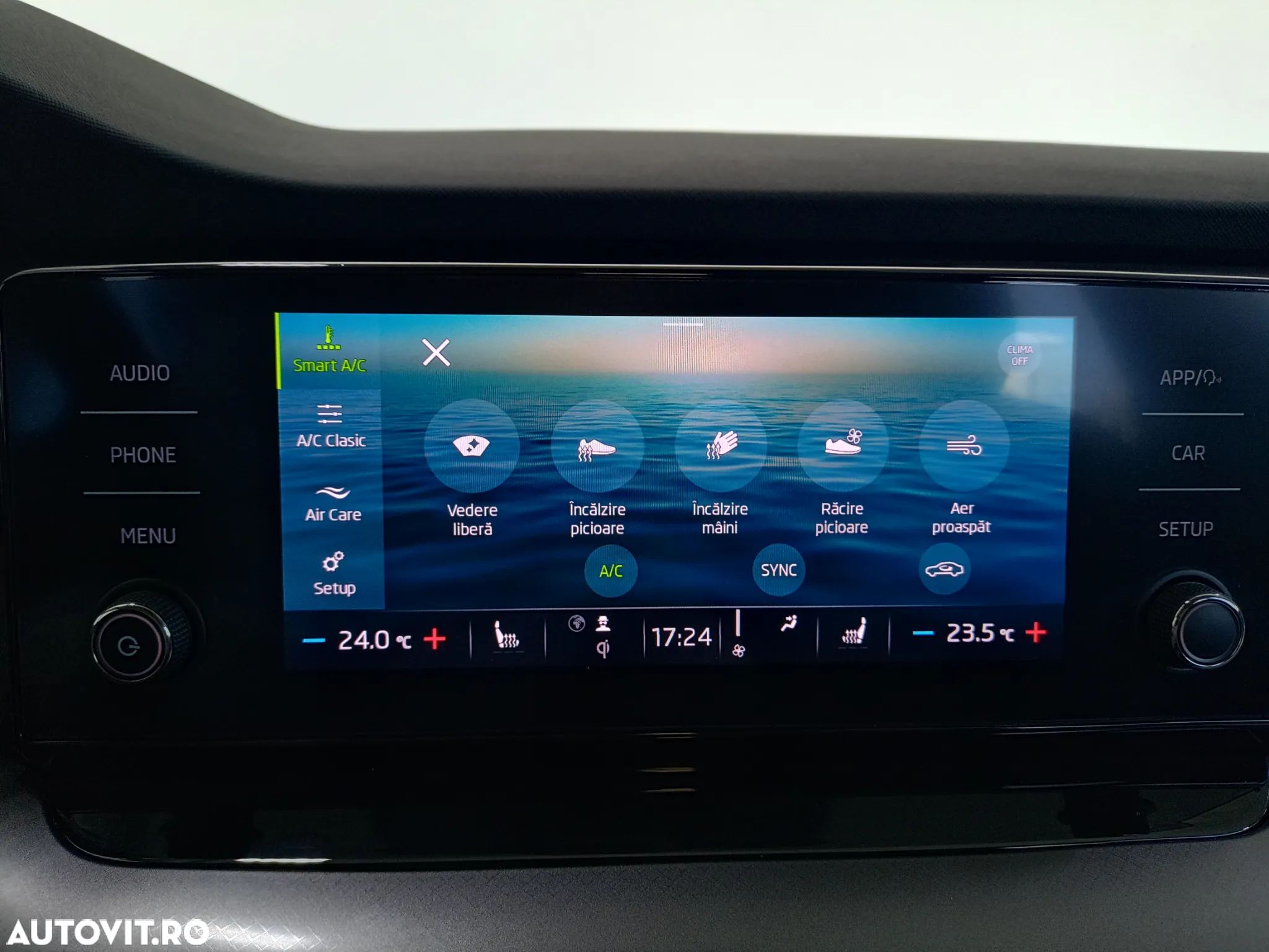 Skoda Octavia Combi 2.0 TDI DSG Ambition - 20