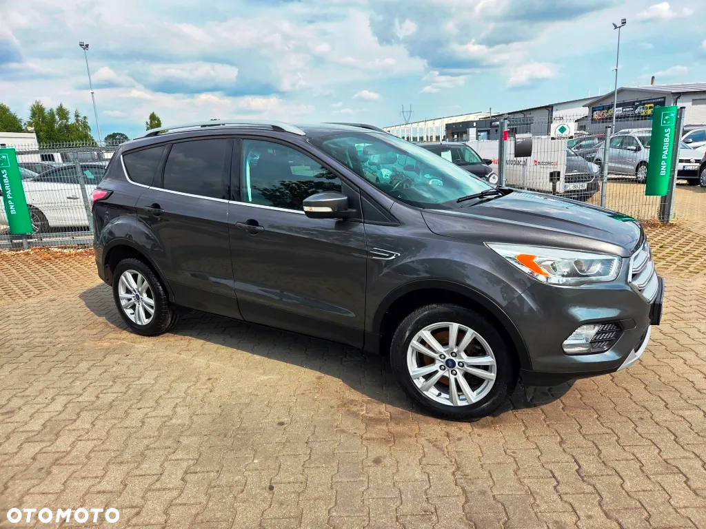 Ford Kuga 2.0 TDCi 2x4 Business Edition - 3