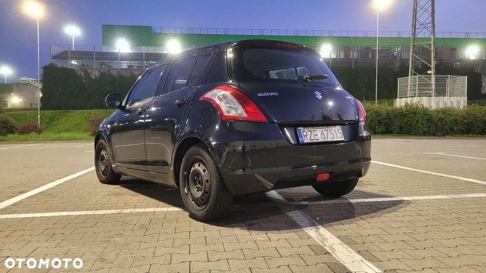 Suzuki Swift 2013 photo 4