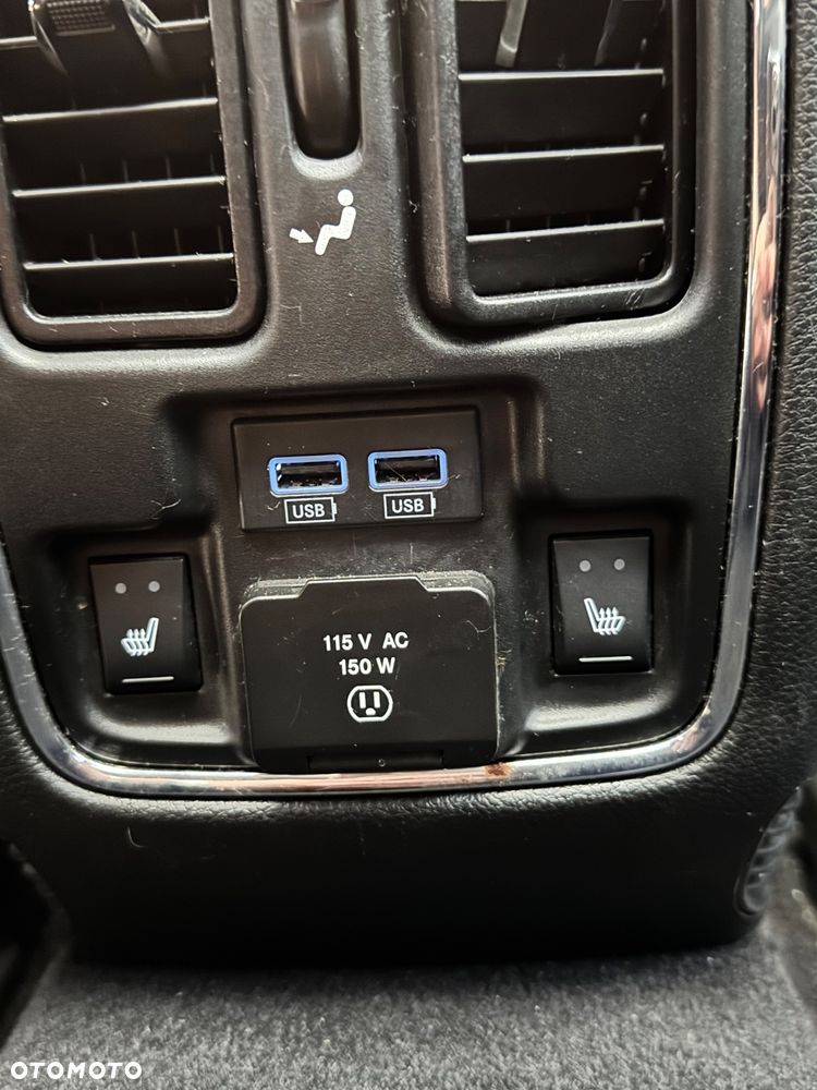 Jeep Grand Cherokee - 16