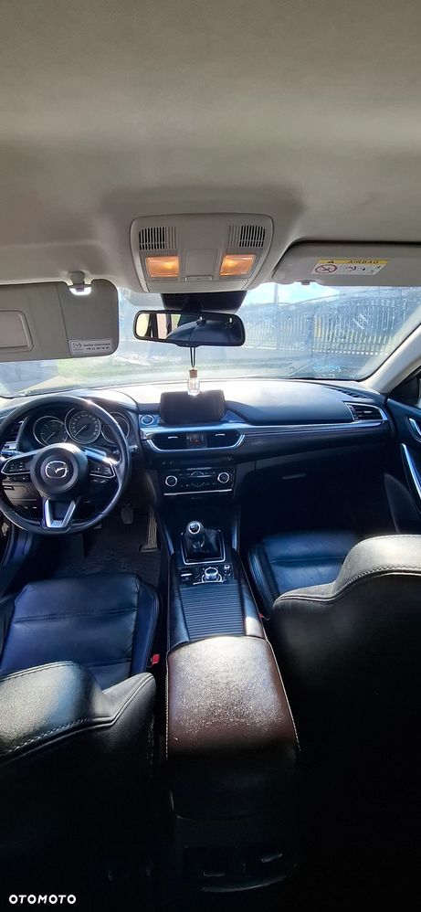 Mazda 6 - 10