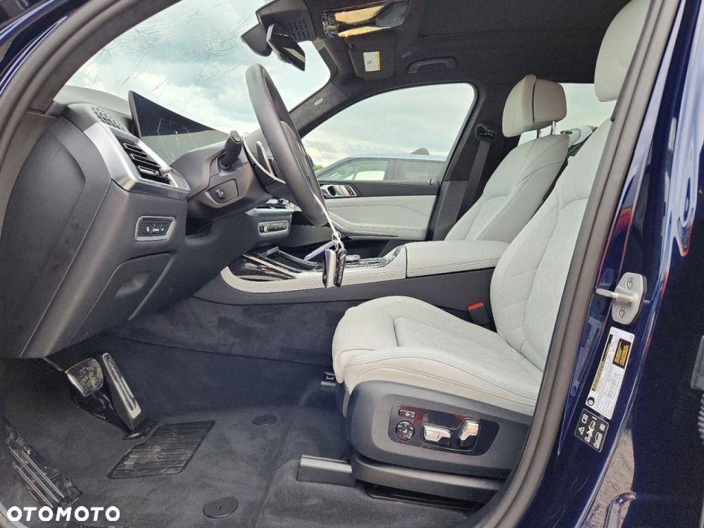 BMW X7 - 8