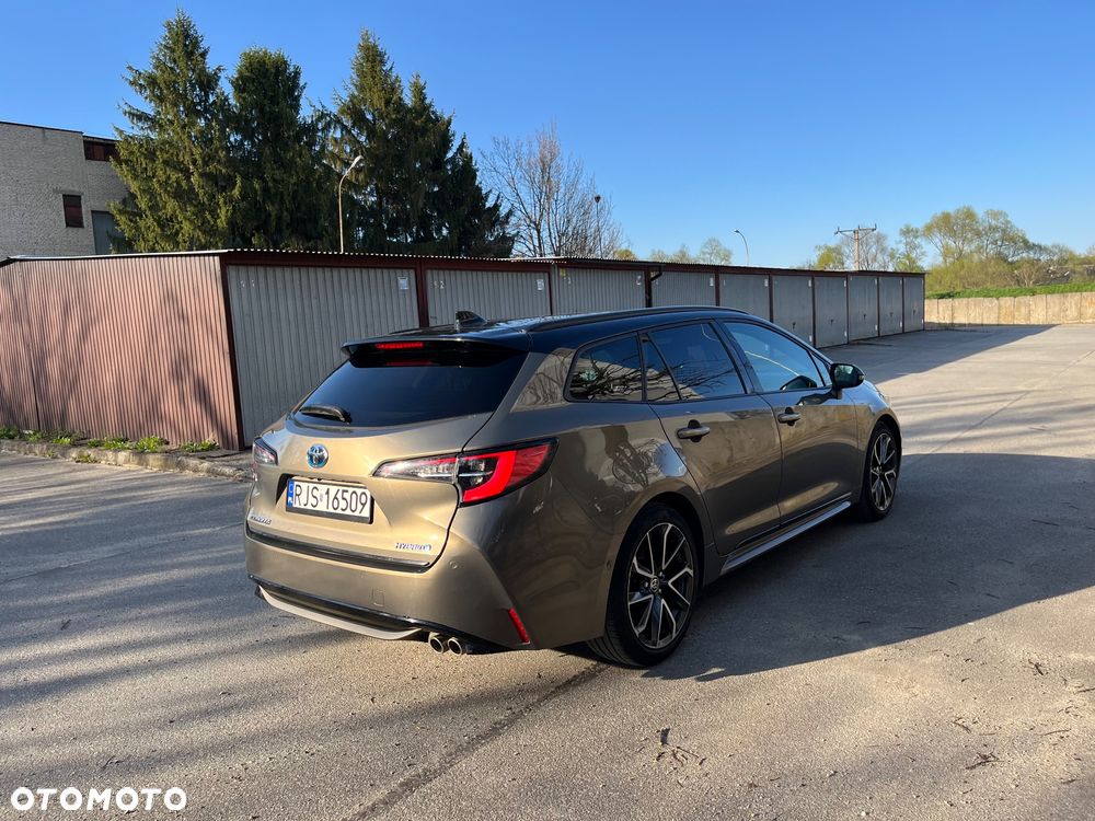 Toyota Corolla 2.0 Hybrid Executive - 7