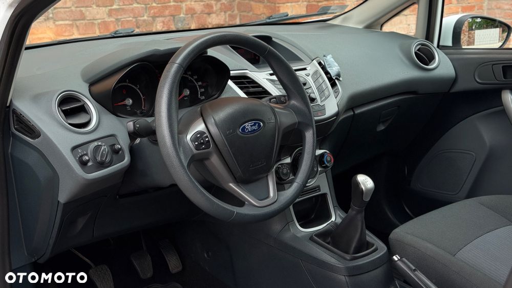 Ford Fiesta 1.25 Trend EU5 - 9