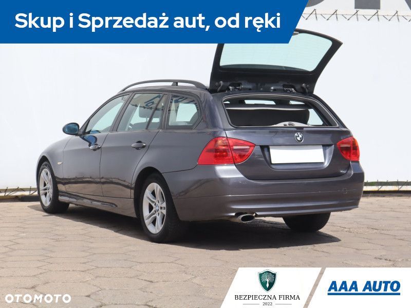 BMW Seria 3 - 15