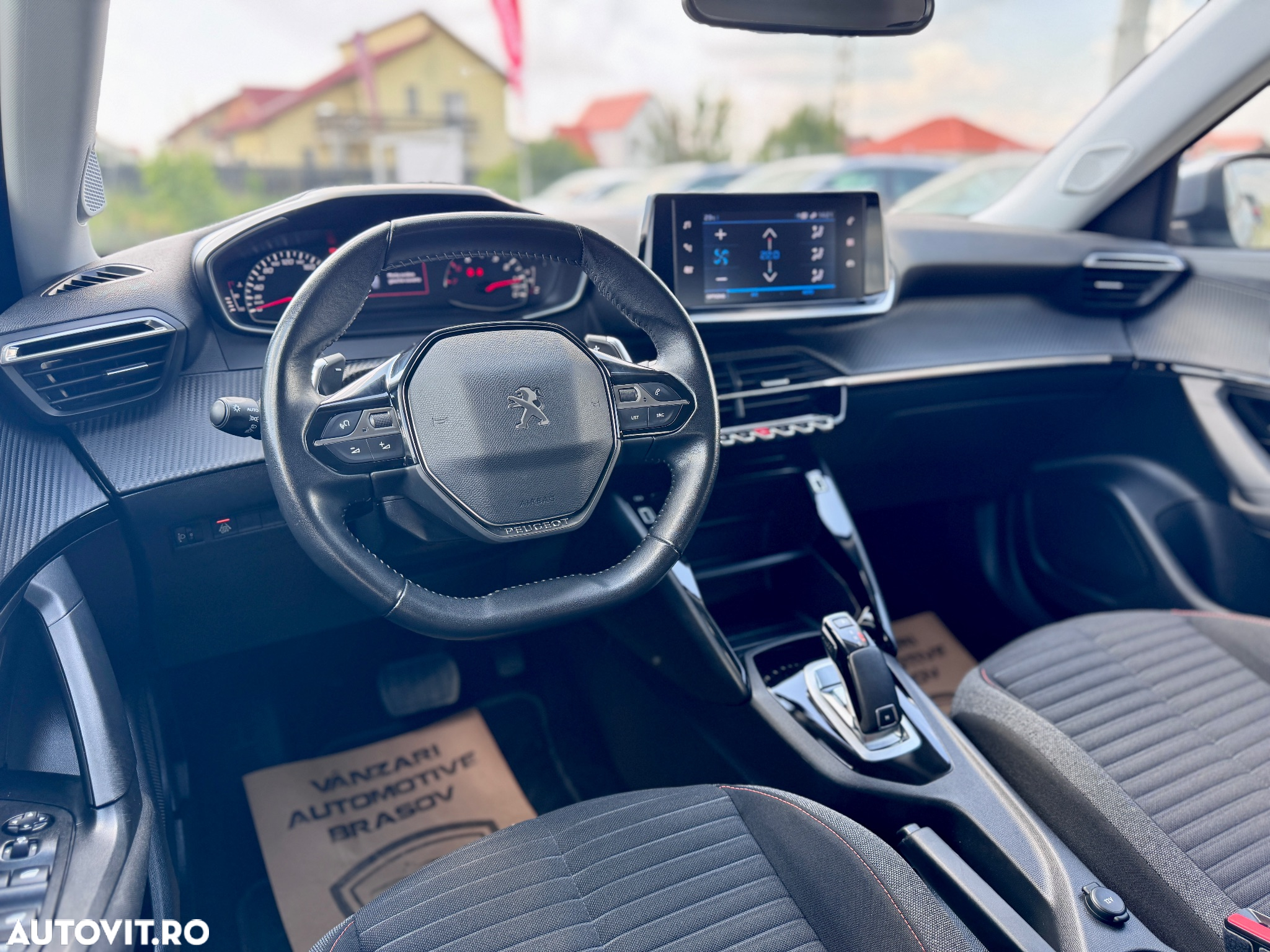 Peugeot 2008 1.2 L PureTech STT EAT8 Active - 11
