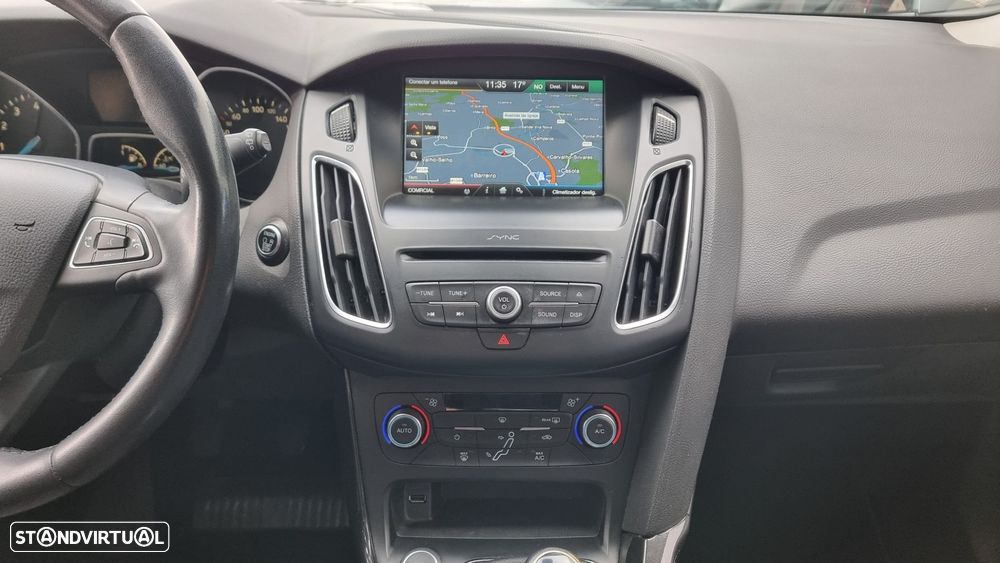 Ford Focus 1.0 EcoBoost Titanium - 8