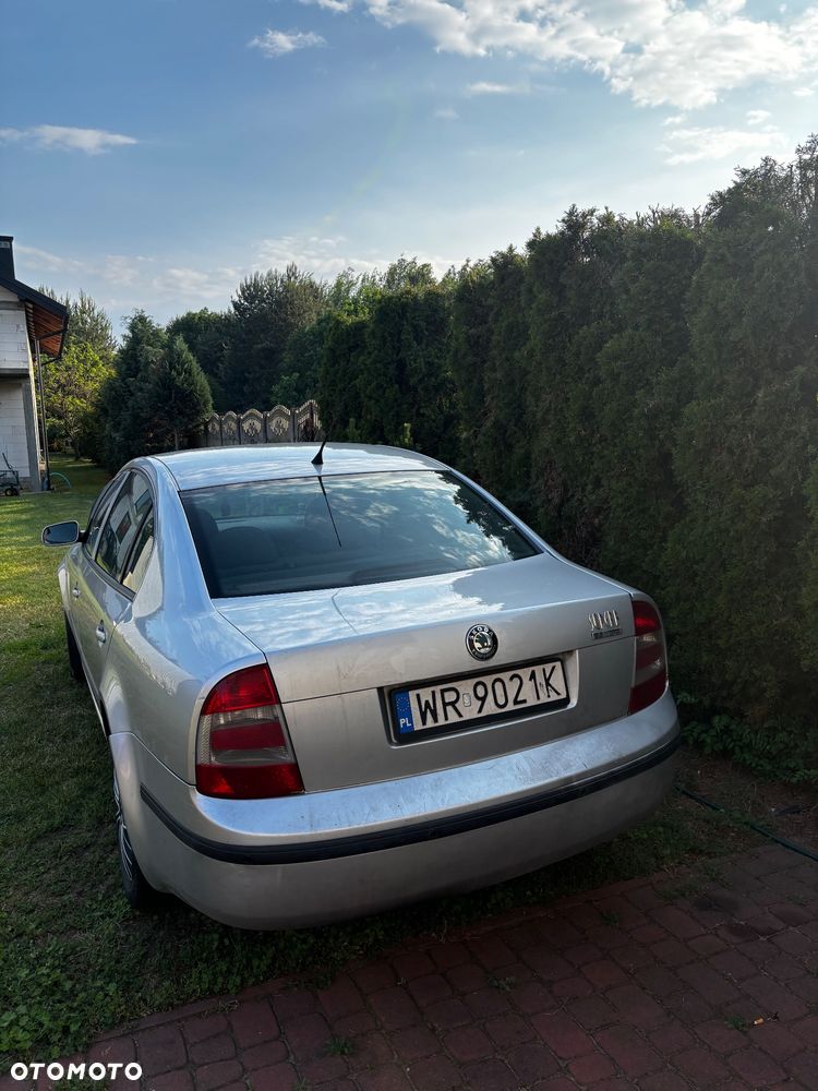 Skoda Superb 2.5 TDI Comfort - 6