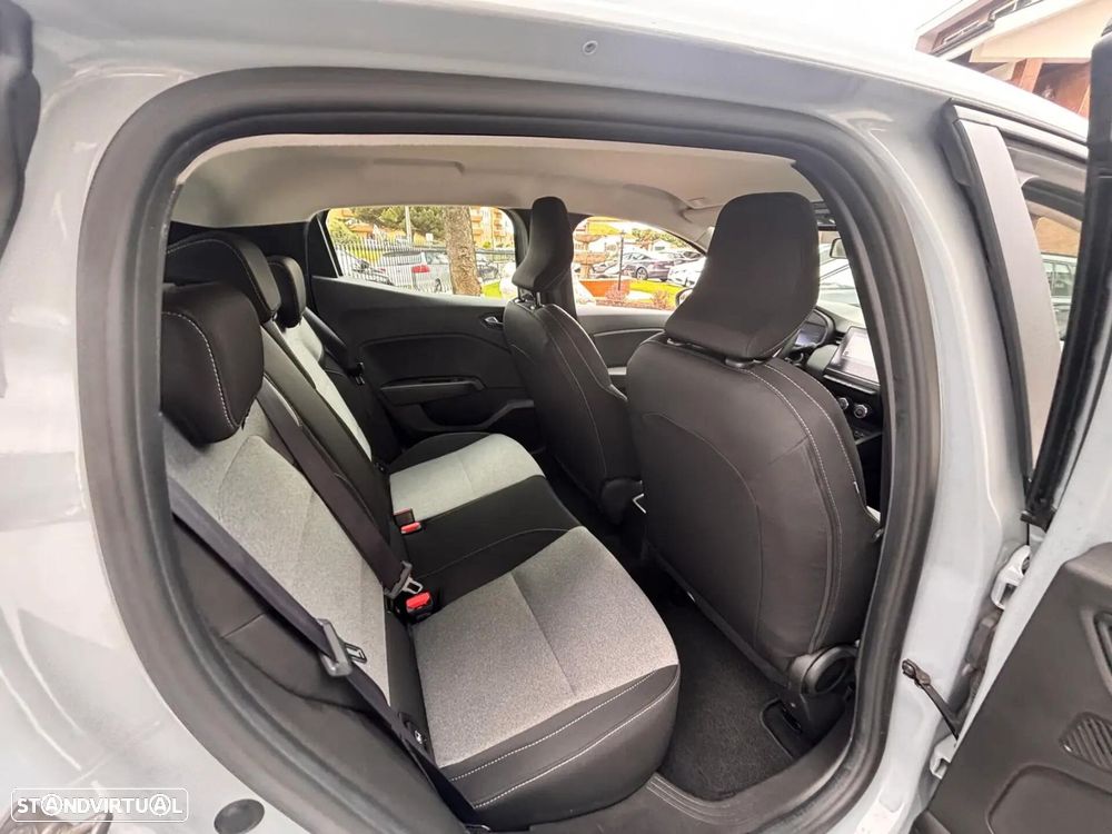 Renault Clio - 20