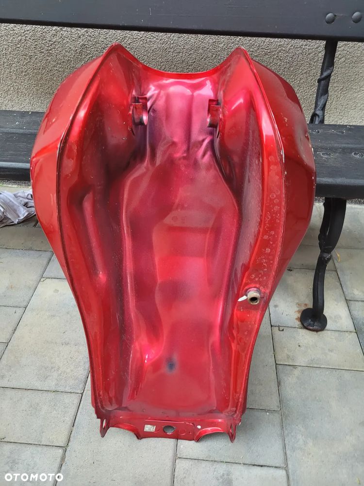 Bak, zbiornik paliwa Honda VT 500E - 27