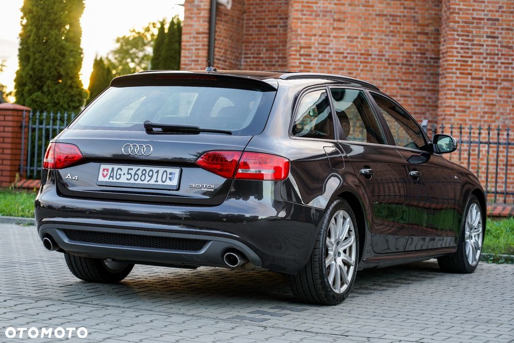 Audi A4 Avant 3.0 TDI DPF quattro tiptronic S line Sportpaket (plus) - 11