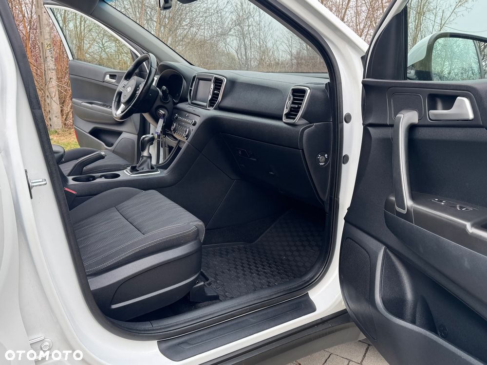 Kia Sportage 1.6 GDI 2WD DREAM-TEAM EDITION - 24