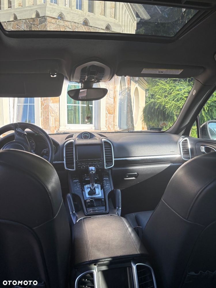 Porsche Cayenne Standard - 28