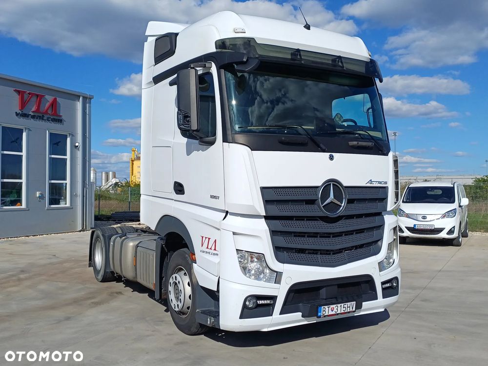 Mercedes-Benz Actros - 1