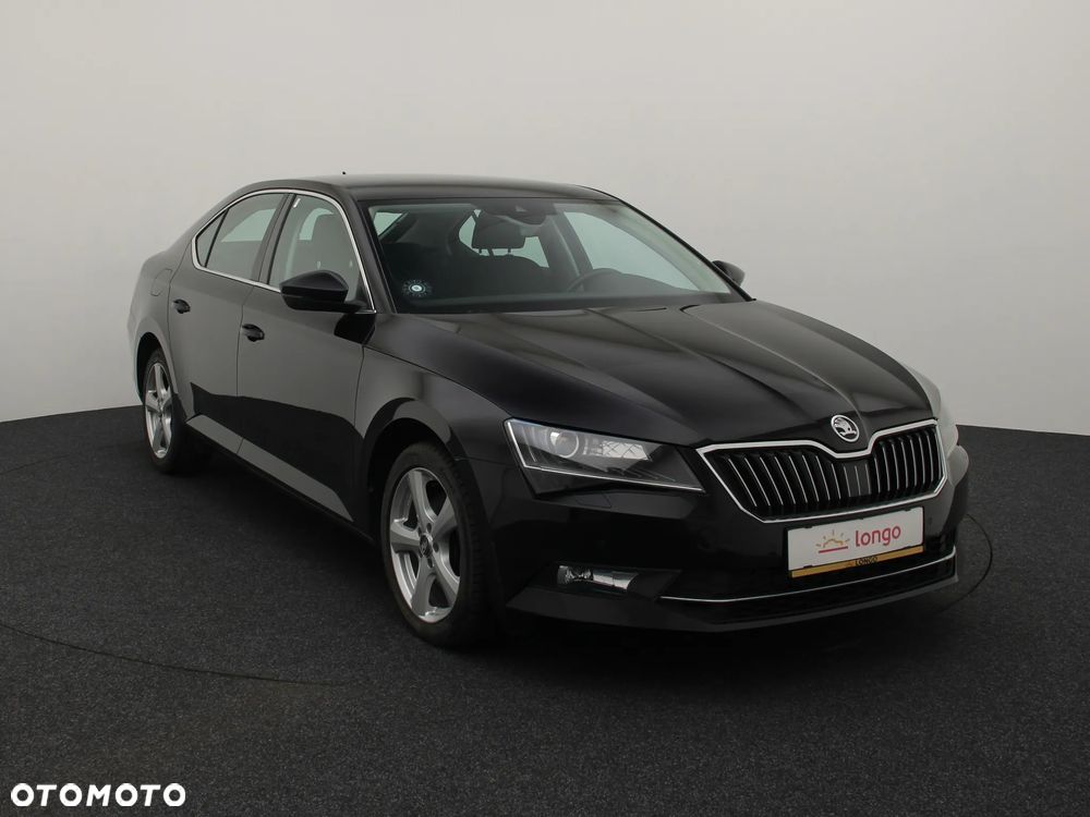 Skoda Superb 2.0 TDI Style DSG - 10