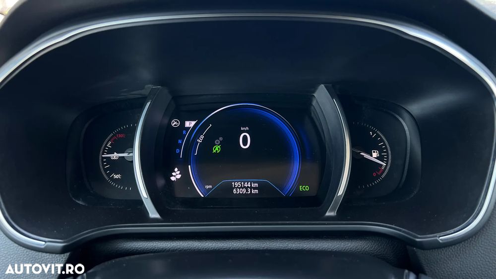 Renault Megane BLUE dCi 115 EDC BUSINESS EDITION - 19