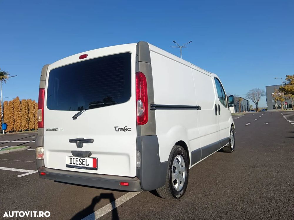 Renault Trafic - 17