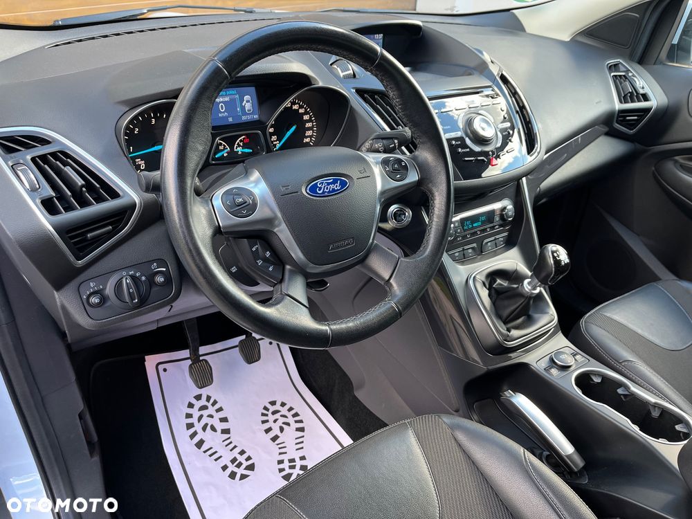 Ford Kuga - 13