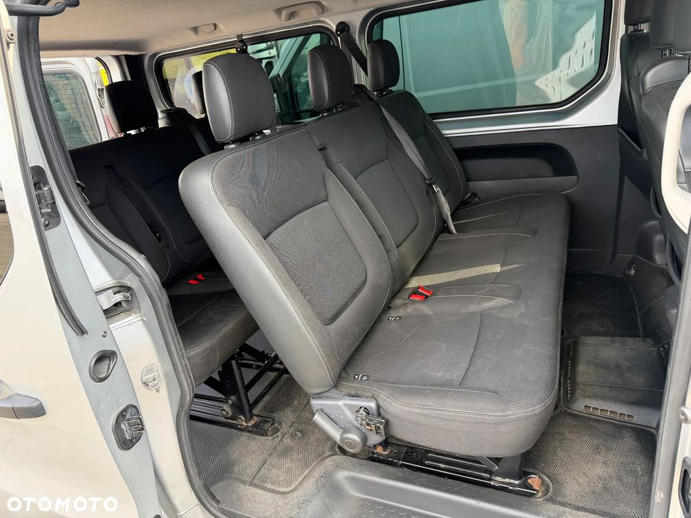 Trafic III Vivaro B 2,0 DCI 14-24r  fotele kanapy komplet 9 osobowy - 4