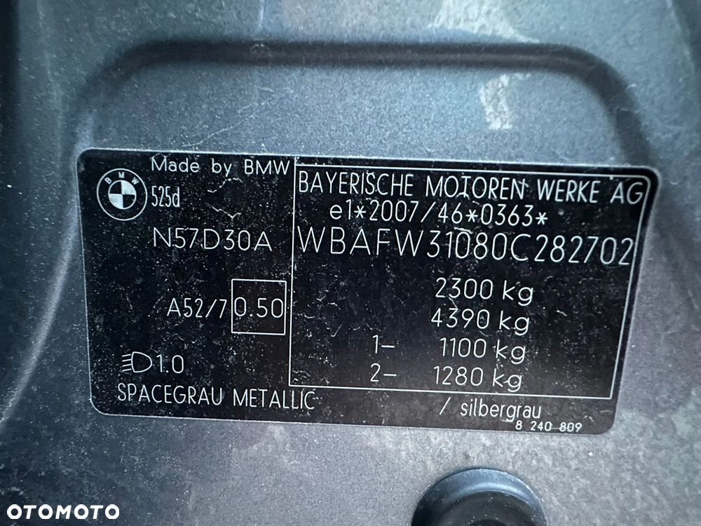 BMW Seria 5 - 38