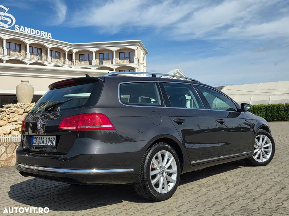 Volkswagen Passat Variant 2.0 TDI Blue TDI DSG Highline - 3