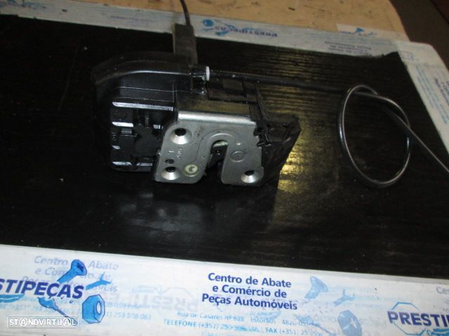 Fecho 2304C NISSAN MICRA 2004 TE ELETRICO - 2