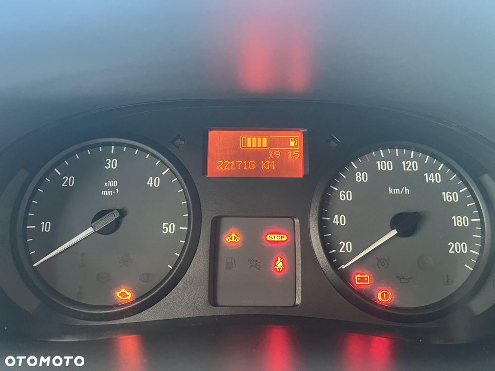 Opel Vivaro - 6