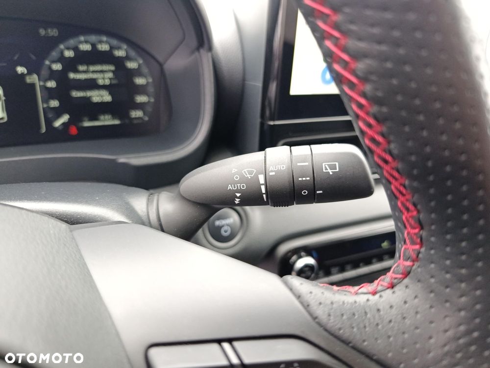 Toyota Yaris Hybrid 1.5 GR Sport - 34