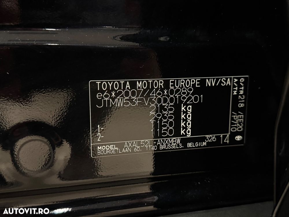 Toyota RAV4 2.5 4x4 Black Edition - 24