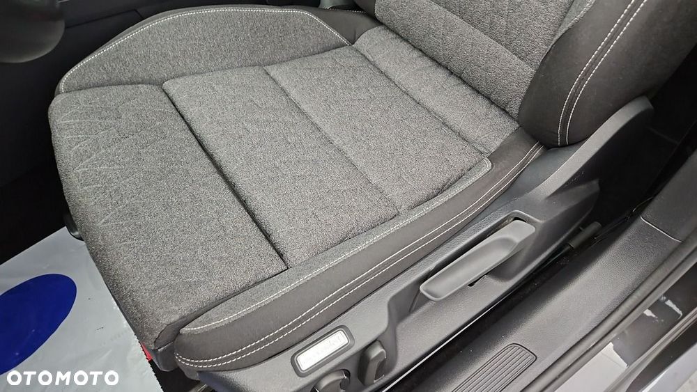 Volkswagen Passat Variant 1.5 TSI EVO Business DSG - 13
