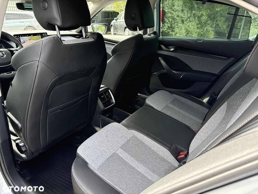 Skoda Octavia 1.5 TSI mHEV Selection DSG - 22