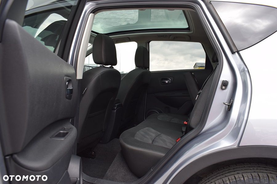 Nissan Qashqai 1.6 dCi 4 x 4 DPF Start/Stop tekna - 8