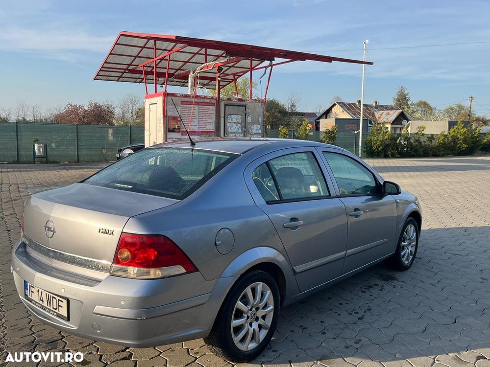 Opel Astra 1.6 Enjoy - 1
